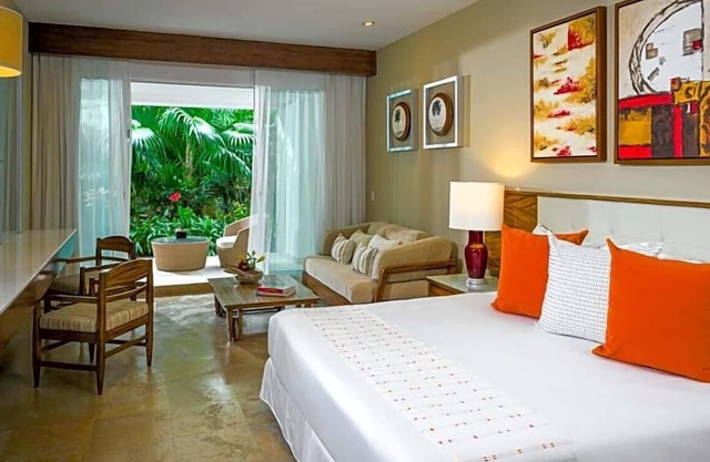 Luxurious resort stay for a group/family with beautiful beach and amazing pools!