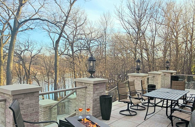 Luxurious Riverfront, Indoor Golf, Gym, Nature paradise