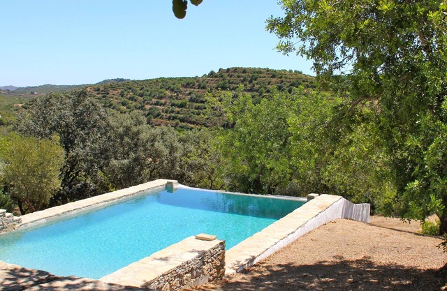 Bauernhaus auf dem Land mit Pool, atemberaubender Aussicht und Lage