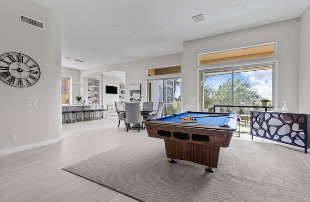 Luxurious Scottsdale rental w/ heated pool and city views