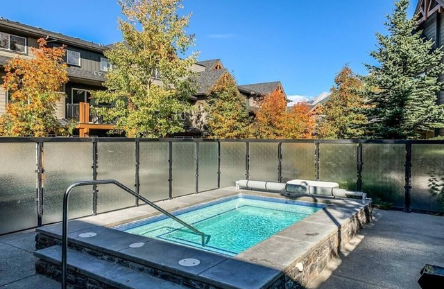 Luxurious Secluded 2BR Condo w/Mountain View