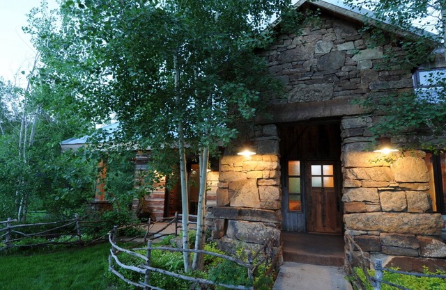 5 Sterne 5000 qm Fuß Sauerteig Canyon Luxuriöse Lodge mit Forellenteiche am Creek