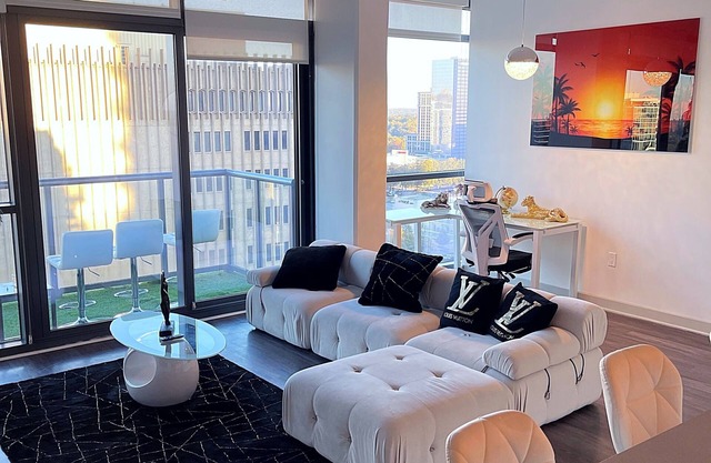 Luxurious spacious Penthouse beautiful city view central location safe location.