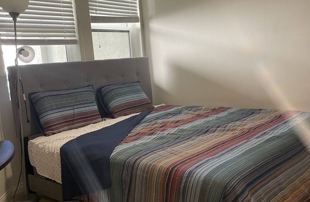 Luxurious1b1b, Modern, Beach, John Wayne,spectrum
