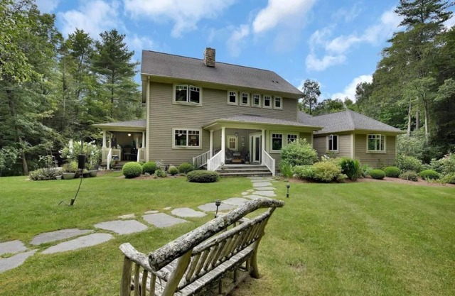 Luxuriously Comfortable Country Home