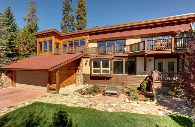 Luxuriös Landhaus mit Blick auf den See, Eigene Hot Tub