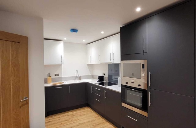 Luxury 1 Bed Apartment In The Heart Of Rochester