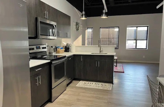 Luxury 1 bedroom loft centrally located to it all!