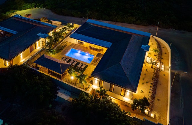 Luxus-Villa mit herrlichem Blick auf das Spanische Wasser und Caracasbucht.