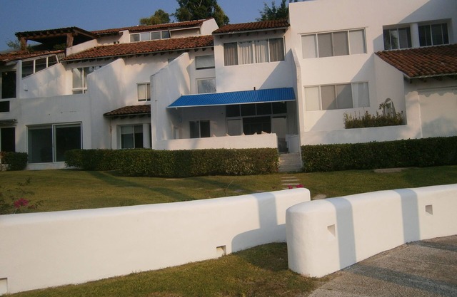 Luxury 2-bedroom condo in Yacht club in Ixtapa Zihuatanejo