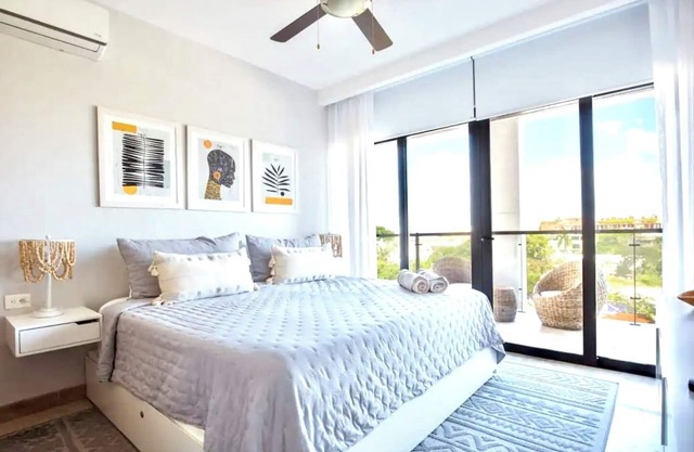Luxury 2 Bedroom condo with beach access, WiFi, gym & more in Playa del Carmen
