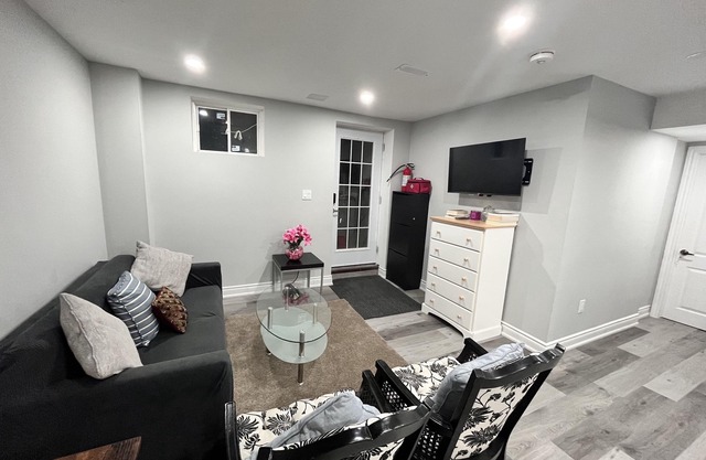 Luxury 2 bedroom 2 full baths rooms