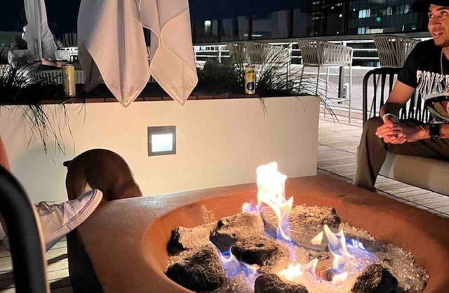 Luxury 2 bedroom apartment next to Golden 1 Center