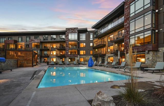 Luxury 2 BR in Canyons Village - Walk to Slopes! by RedAwning - Save 20% on 7+ Nights!