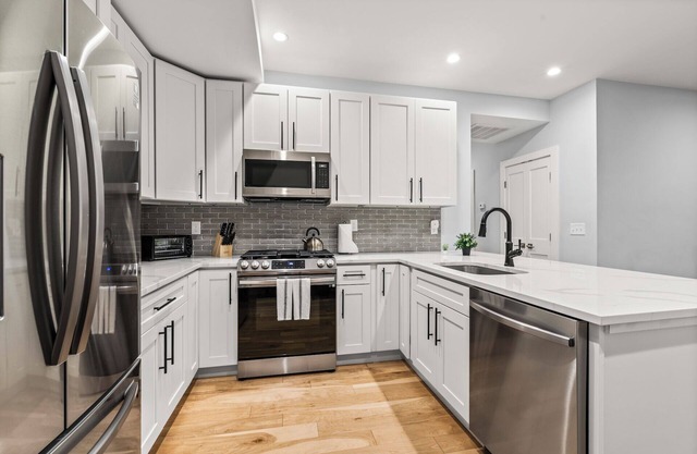 Luxury 2BD/2BA Near Logan Airport and T station 4623