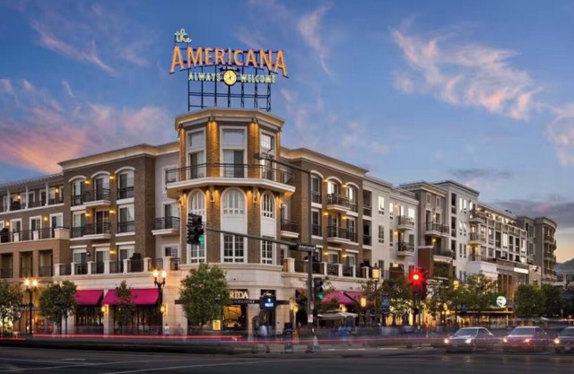 Luxury 2BD/2BTH w gym/pool/rooftop/free parking