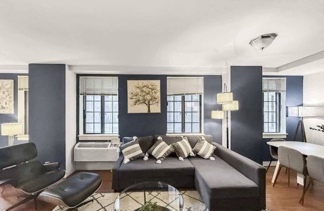 Luxury 2BD | Center City | 5 Beds | By JFK plaza