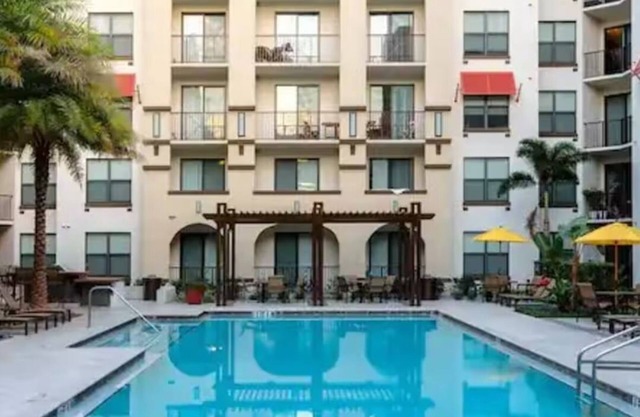 Luxury-2BD down town Tampa channel side 3-BED