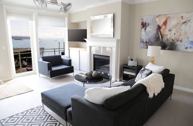 Luxus 2BR Condo in NUR Waterfront Lage Downtown-Schritte zum Pike Place Marke