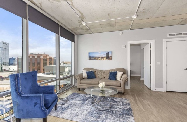 Mitten | Innenstadt | Luxus 2BR Penthouse