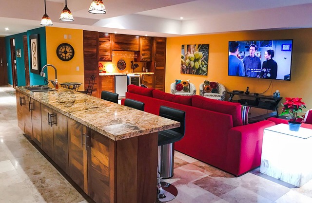 Luxuriös renoviertes Grand Residencial ixtapa mit 3 Schlafzimmern und 4 Bädern und Blick auf die Bucht