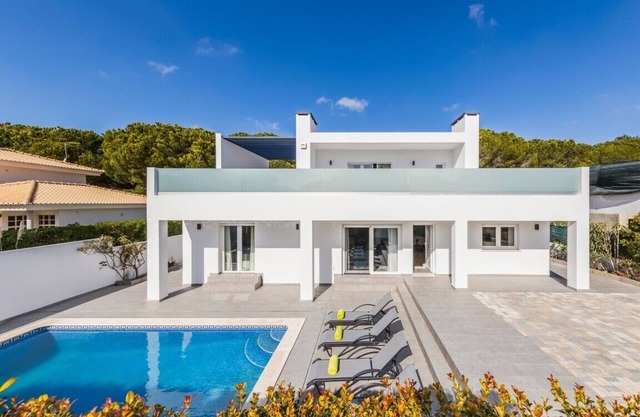 Luxury 3 bedroom villa in Vilas Alves close to Dunas Douradas. Private Pool. A447 - Almancil, Algarve