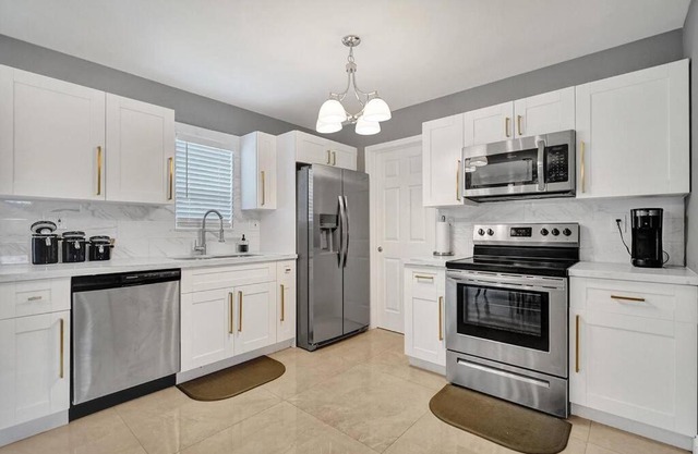 Luxury 3bd/2ba near Beach & Las Olas