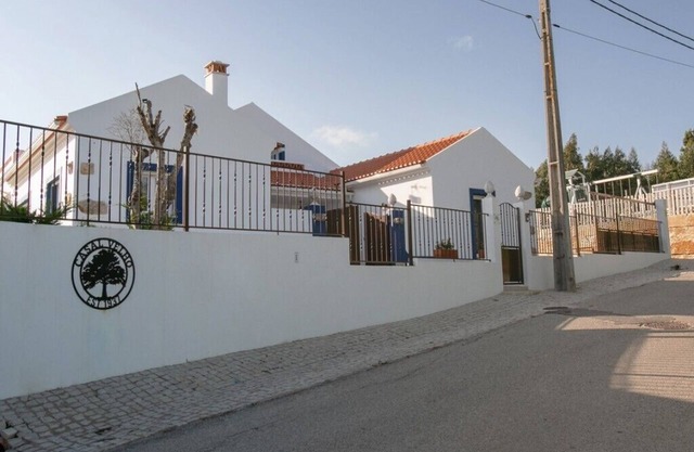 Luxury 4-bedroom villa with heated pool and private property in tranquil Guisado