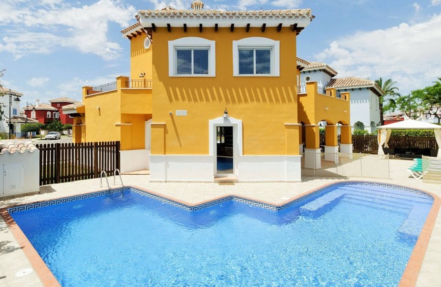 Luxusvilla mit 4 Schlafzimmern im Mar Menor Golf Resort