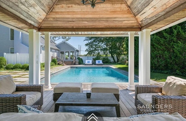 Luxus 4 Zim. Haus. Beheizter Pool. In der Nähe von Strand und Stadt.