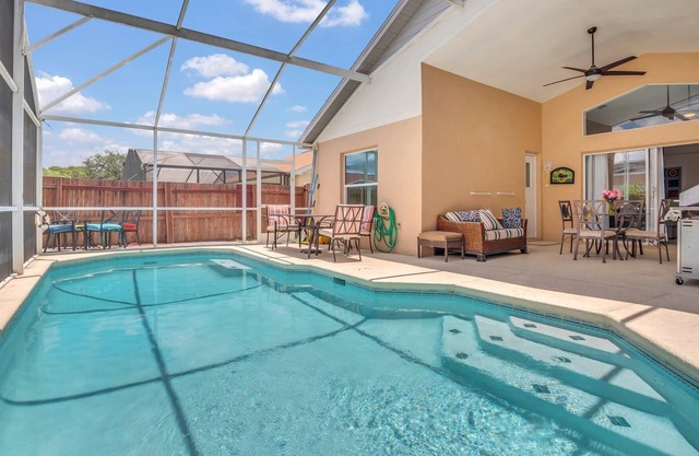 4BR Home w/ Pool, BBQ & Games Room - Near Disney!