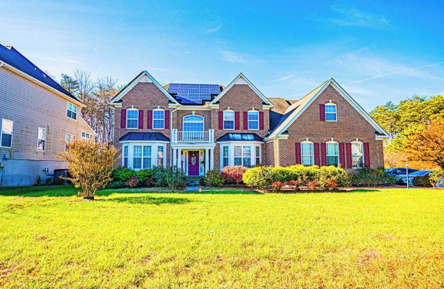 Luxury 5Brooms 4,5Baths Home &Free parking Near DC