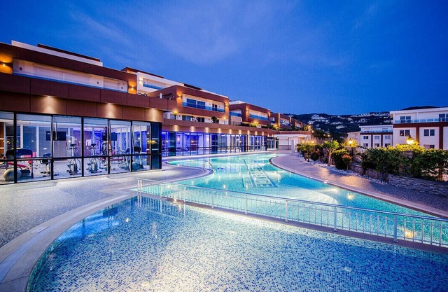 Luxury 6-person villa with private pool, lots of privacy, panoramic sea view