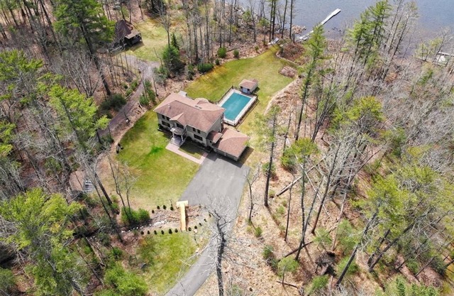 Luxury 6BR Catskills Retreat - Lakefront, Saltwater Pool, Home Theatre