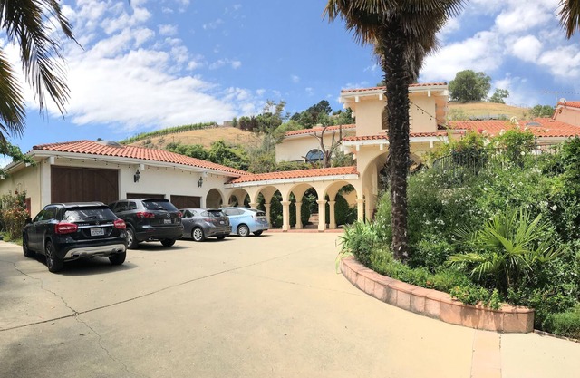 Luxury 7 Morgen Private Gated Estate