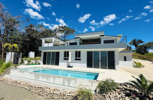 Luxury 7 bedroom retreat with amazing ocean & jungle views on Costa Rican coast
