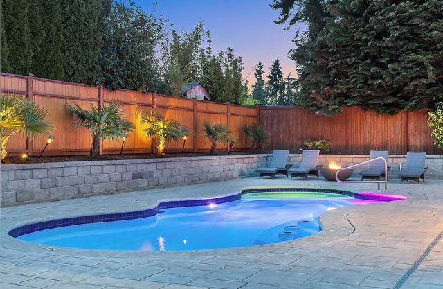 Luxury 5 beds Villa with Private Heated Pool & Resort Amenities