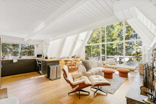 Luxury A-Frame Retreat