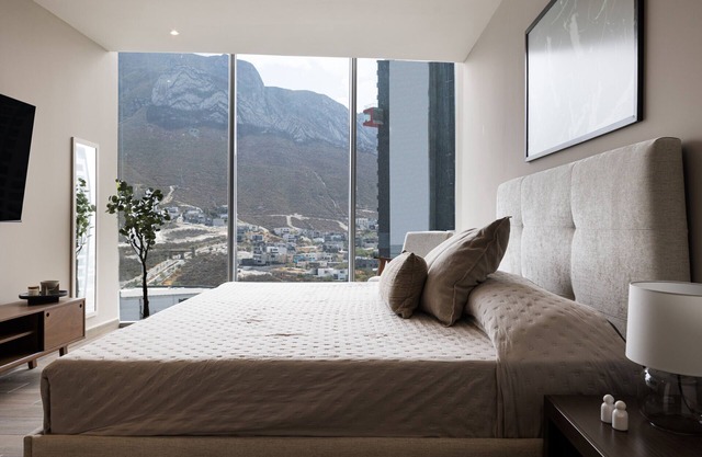 Luxury and comfort 2 minutes from the consulate