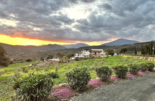 360-Grad-Aussicht & privater Pool, andalusisches Bauernhaus (10-12 Personen)
