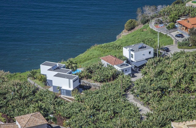 Luxus Appartement, fantastischer Ausblick, direkt am Meer, Pool, freies WLAN