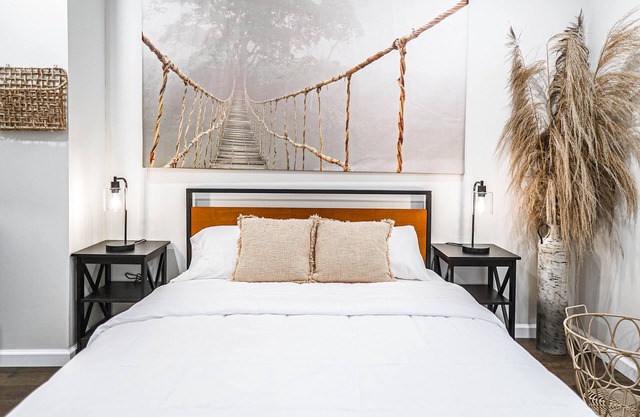 Luxury Apartment— 2 Bed/1 Bath, Private, Free parking, Near JFK