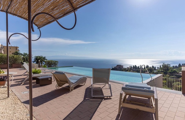 luxury apartment 5 min from Taormina city centre