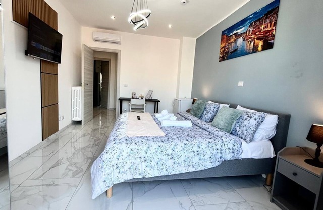 Luxury Apartment B&B | Near Turin Center | Museum | Metropolitain
