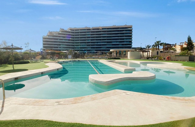 Luxusapartment mit Meerblick in Strandnähe