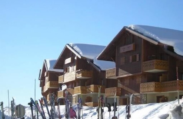Luxus-Wohnung mit Blick auf den Mont Blanc in der Nähe der Pisten