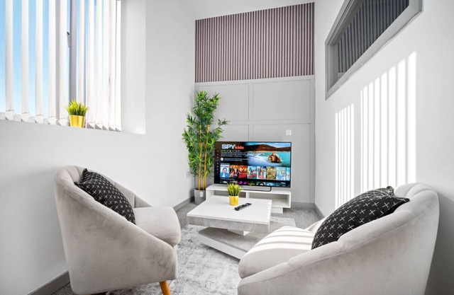 Luxury Apartment - Brieley Hill