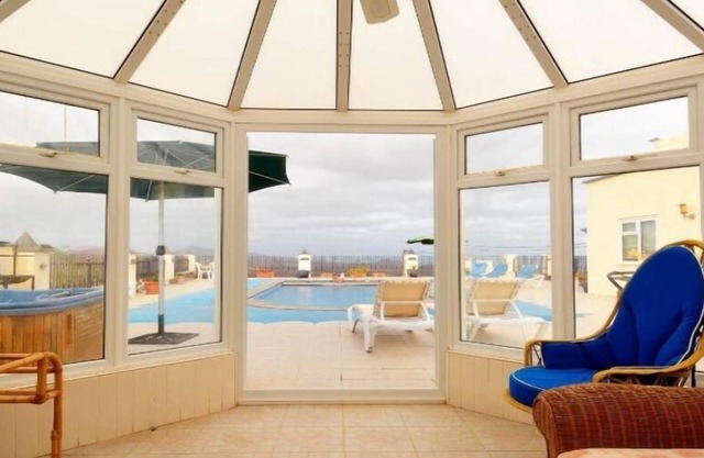 Luxuriöses Apartment mit Pool, Whirlpool und kostenloser Wohnungsversicherung