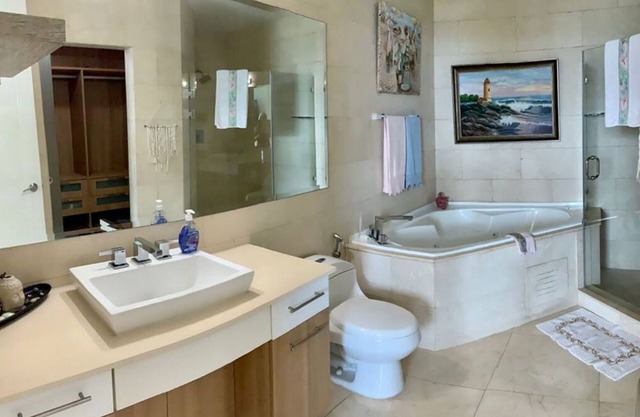 Luxus -Apartment mit Privatstrand und Meerblick