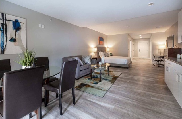 Luxury Apartment with Private Blacony